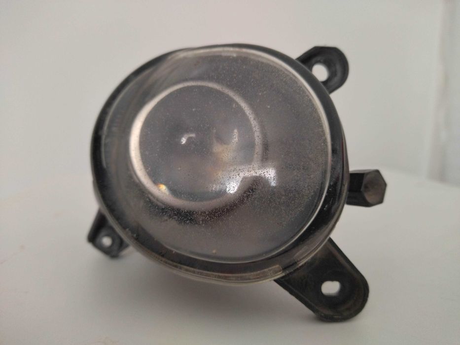 Farol de nevoeiro do lado do condutor - VW Passat b5.5