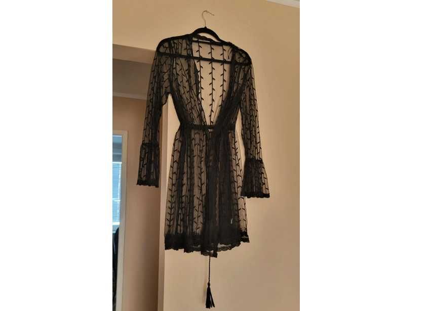 Narzutka plażowa, koronkowy szlafrok, efektowna narzutka