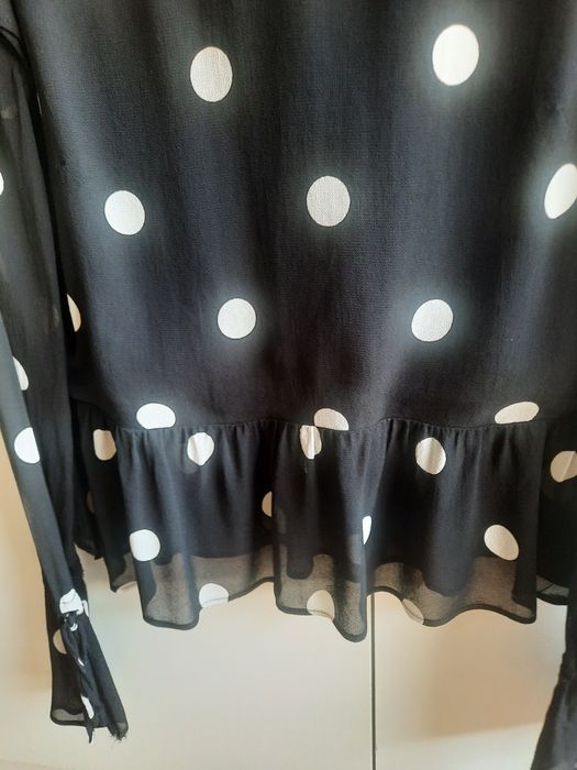 Blusa preta com bolas brancas T.38 da H&M