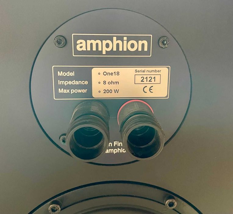Amphion One 18 com amplificador Amp 100