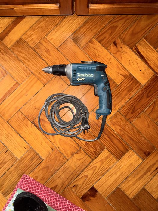 Makita 4000 berbequim