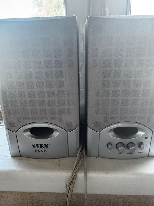 Колонки для компьютера Sven SPS-606 (2.0, деревянный корпус)