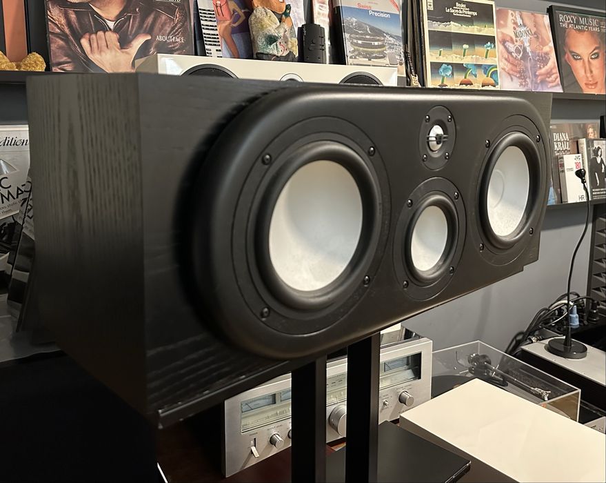 Revel Performa C30 - coluna central de referência
