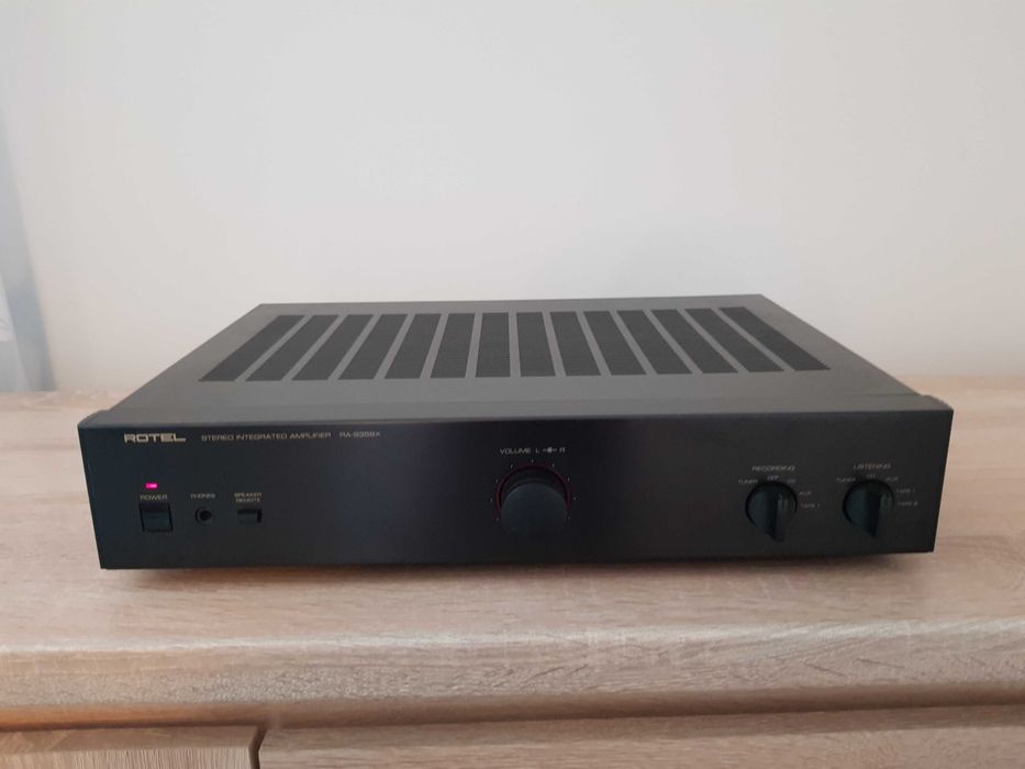 Rotel RA-935BX wzmacniacz i tuner RT-935AX