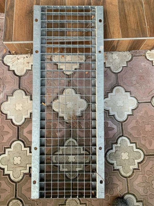 Брудозахисна решітка оцинкована,