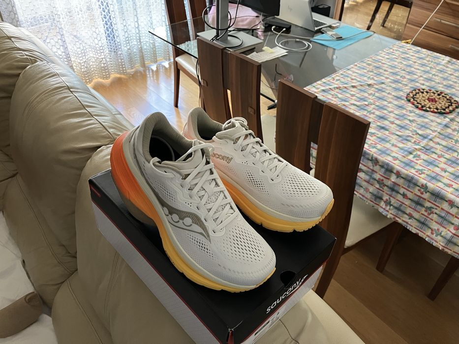 Saucony Guide 19  Branco / Laranja | Tam. 41 | C/ Novos