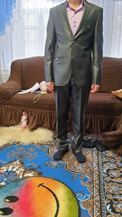Мужской, свадебный костюм в идеальном состоянии