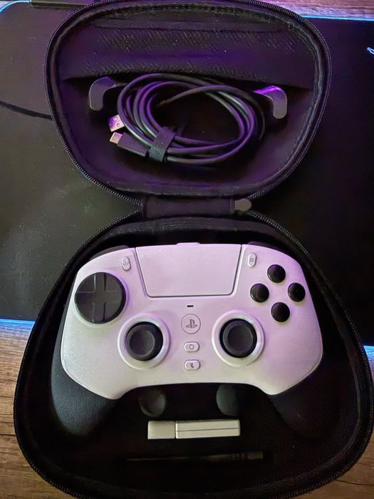 Razer Raiju V3 Pro para PS5 e PC – Branco | Excelente Estado