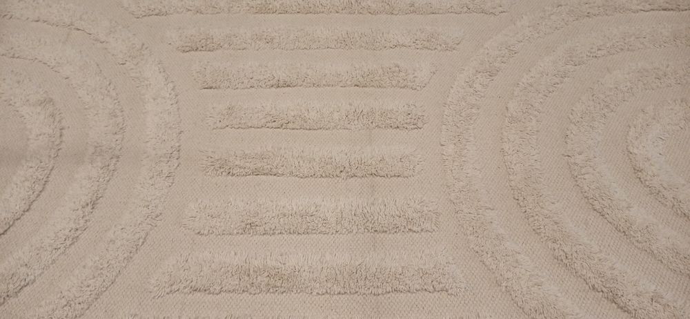 Dywan/dywan beżowy.