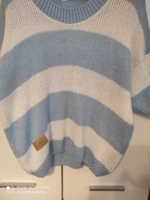 Sweterek damski butik