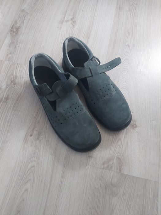 Sprzedam buty robocze