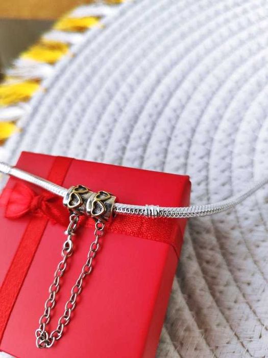 Łańcuszek zabezpieczający złote serca