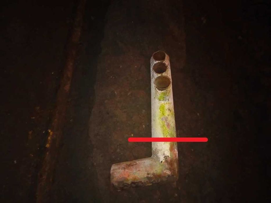 Rozdzielacz dolny stalowy fi 114mm 11,4cm na 76mm element rury 1 szt