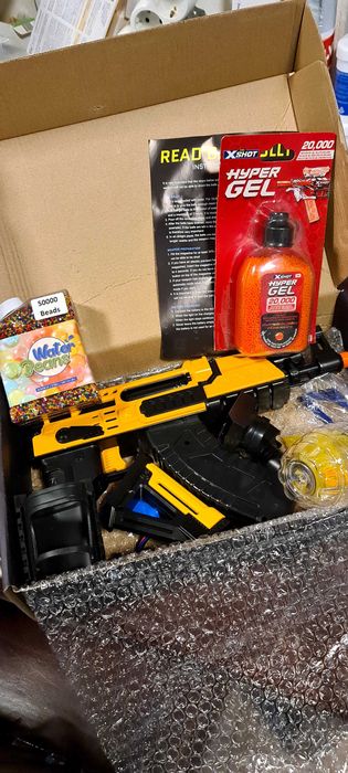 Vendo Arma de bolinha de Gel (gel blaster)