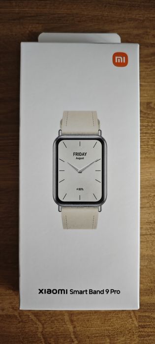Xiaomi Smart Band 9 Pro z beżowym paskiem