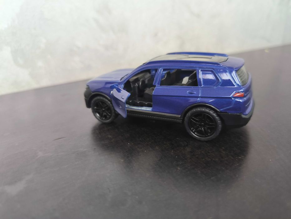 Модель авто BMW X7