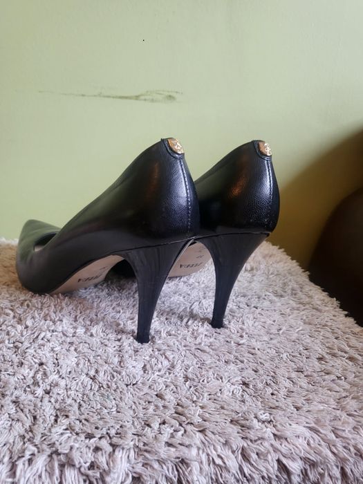 Szpilki mało używane