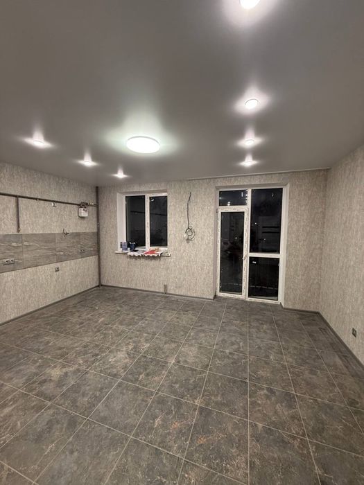 Продаж 2 кімнатноі квартири в Жк Фаворит