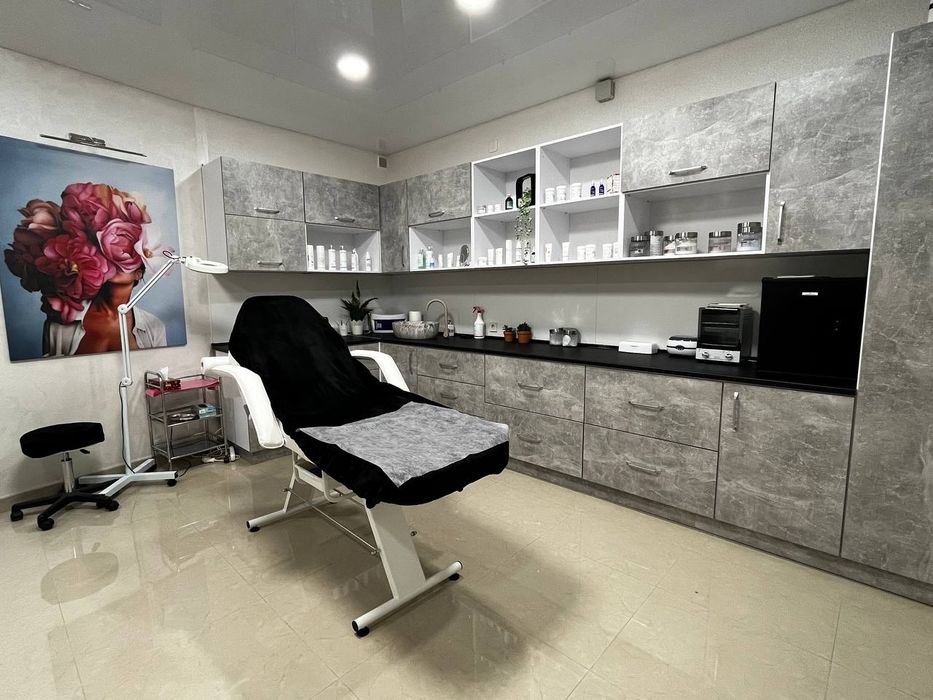 Суборенда кабінету для косметолога з обладнанням