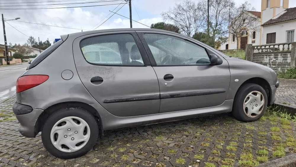 Peugeot 206 poucos Km