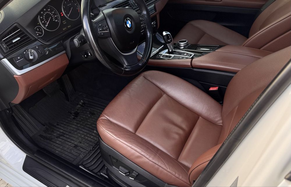 BMW 528i xDrive F10 2011 (245 к.с.)