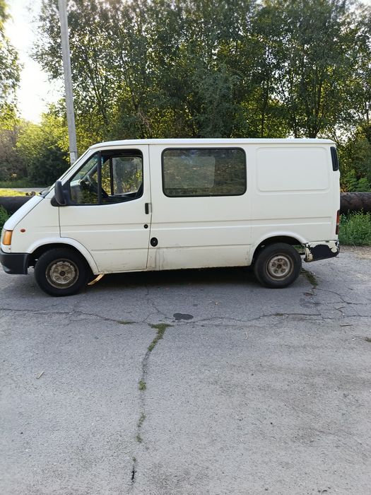Форд транзит 1998 року, 2,5 л, дизель