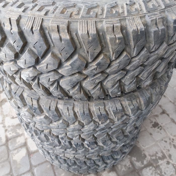 Колеса 265 70 17 шини 75 резина болотна як НОВІ: 4 150 грн. - Автошины ...