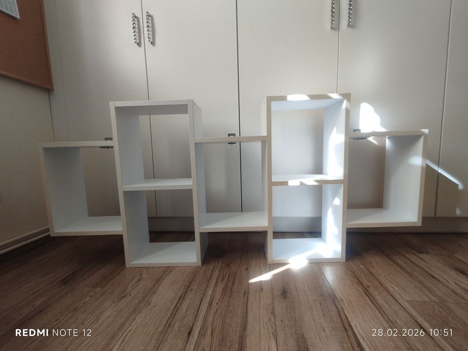 Półka ścienna biała