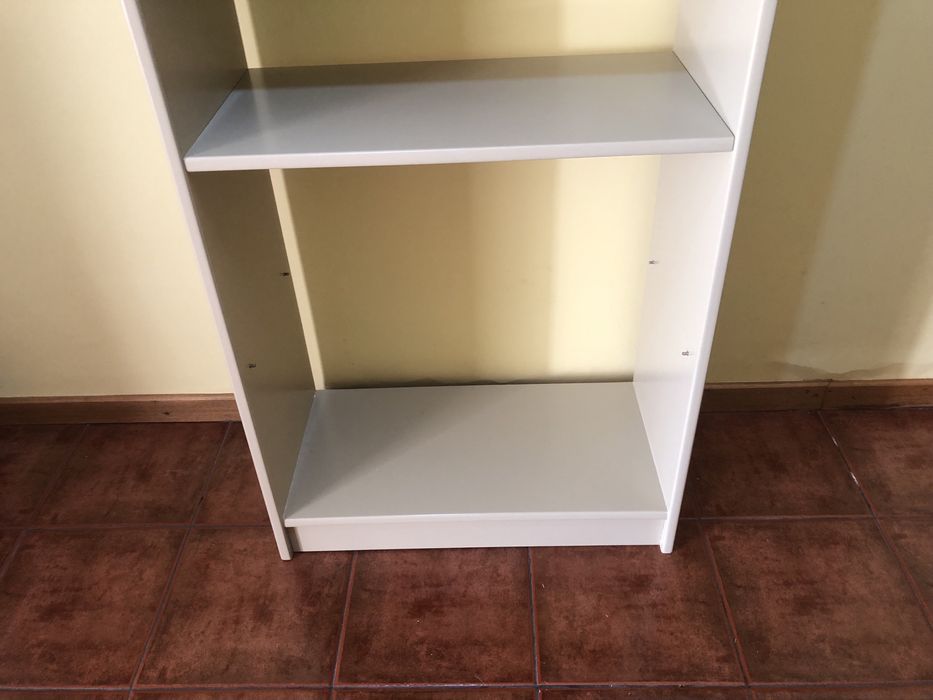 Estante para quarto ou escritório