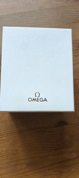 Omega box pudełko