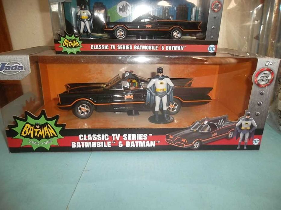Carros do BATMAN , e dos Caça Fantasmas NOVOS nas caixas originais.