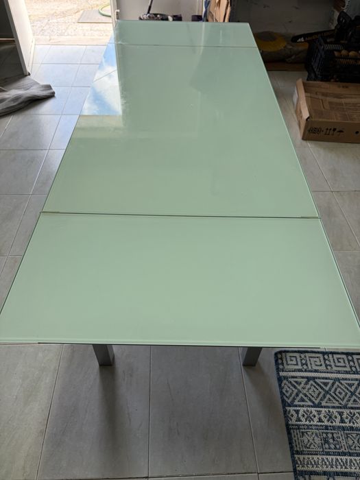 Mesa Vidro com estrutura metal