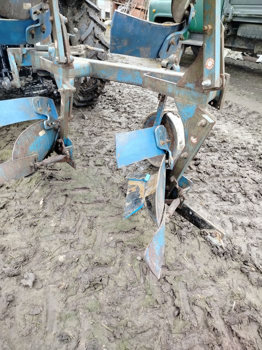 Продам оборотний плуг рабеверк