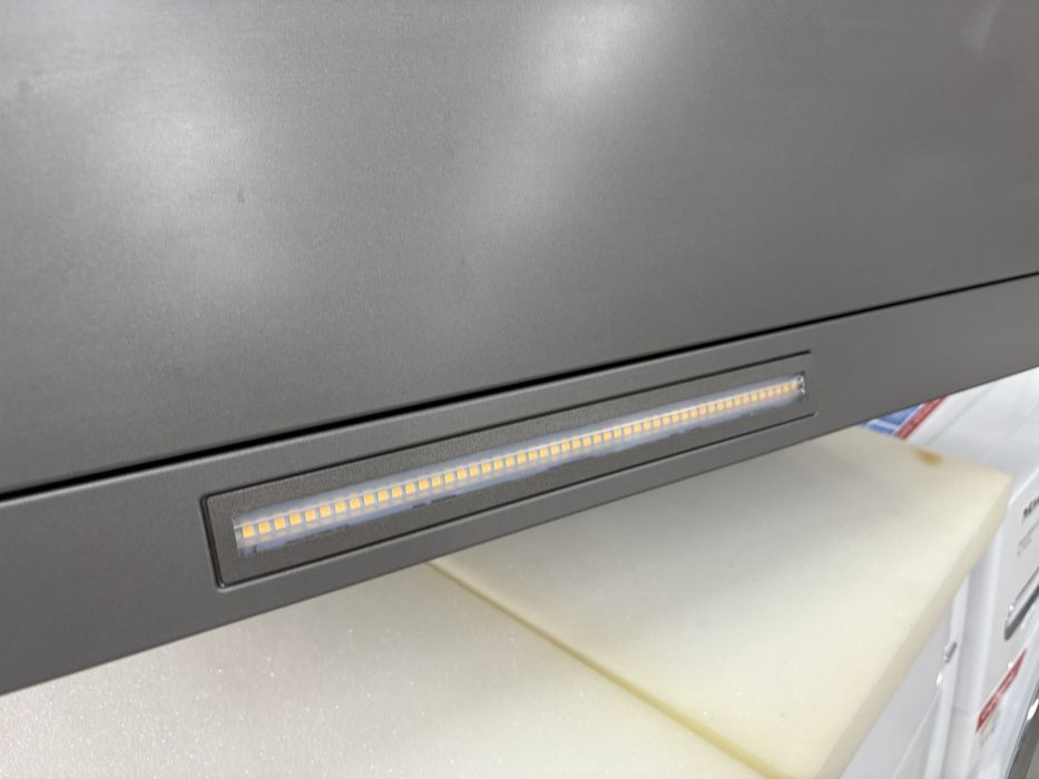 Сучасна виїзна витяжка Miele DAS 2920