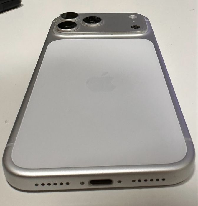 Iphone 17 Pro Max 256Gb Silver 100% bateria