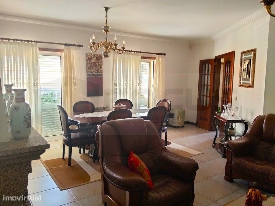Excelente moradia isolada T4 - Albergaria -a - Velha / Centro