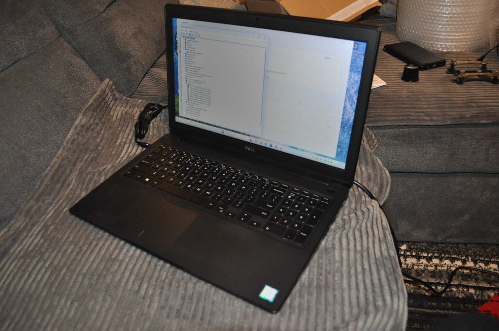 Dell Latitude 3500 i5 16GB 2506b ssd  FHD Wiin11P