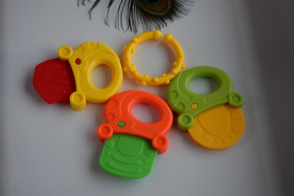 Прорізувачі для малят