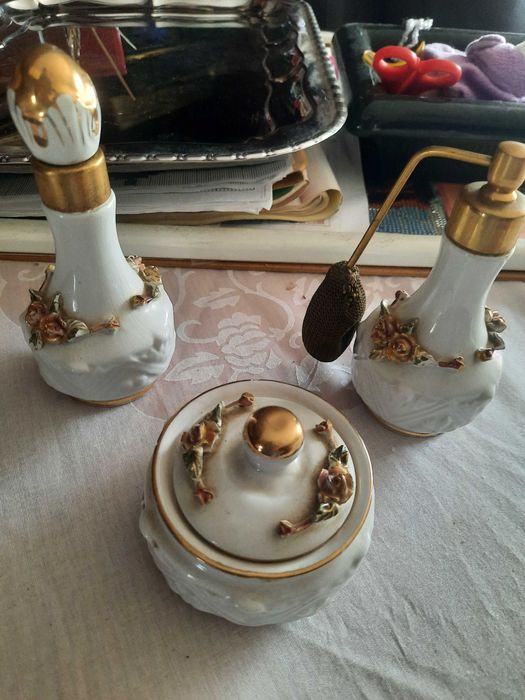 louças e loiças e cacarecos