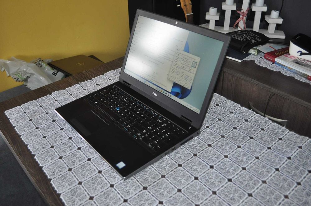 DELL PRECISION 7530 Core i7-8750H 32GB FHD nVidia Quadro P3200 6Gb