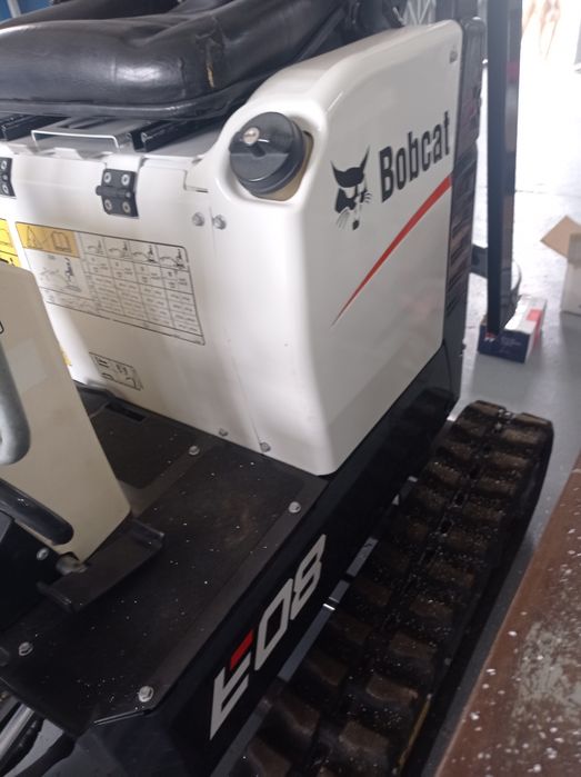 Vendo Bobcat e08