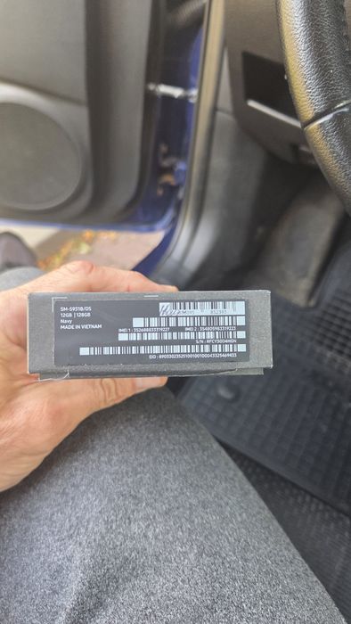 Samsung s25  stanie ładny rezerwacja do poniedziałku