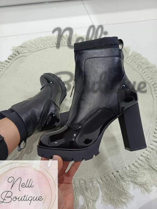 Botki damskie na słupku