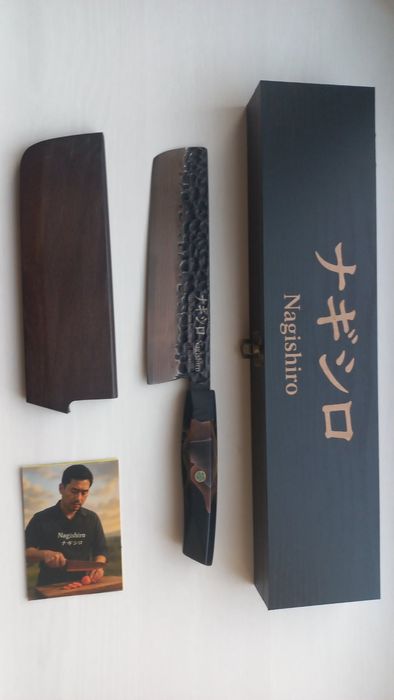 Японський кухонний ніж Nagishiro VG10 з ножнами, міддю