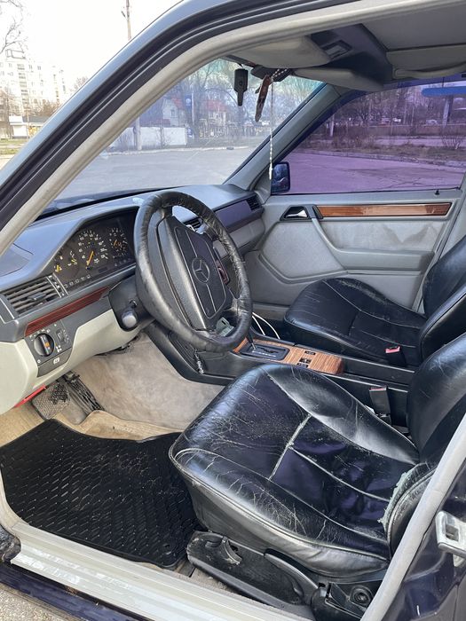 Мерседес 124 3.0 дизел