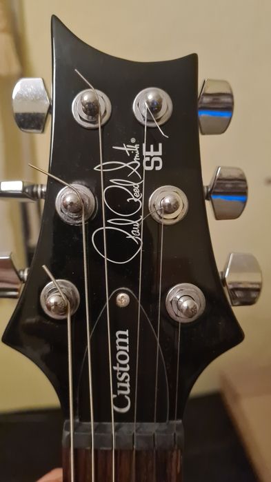 PRS SE Custom 24 fire red burst