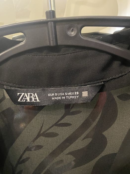 Блузи Zara розмір s