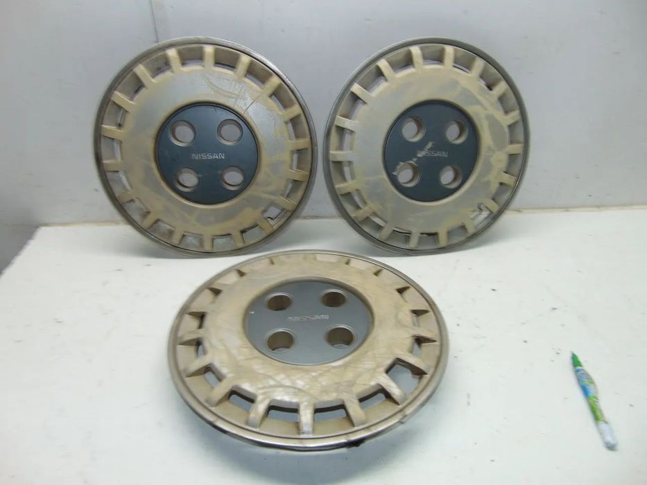 Nissan Vanette tampões roda