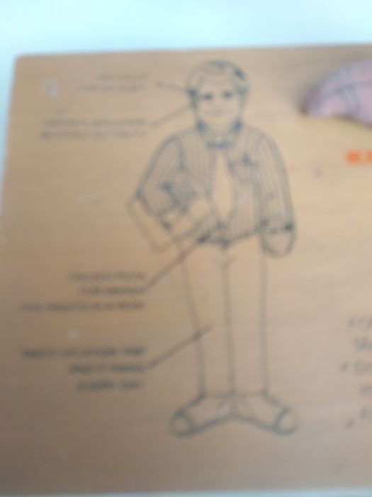 Boneco Ex-Husband Curse Guide veio da América anos 60, 70