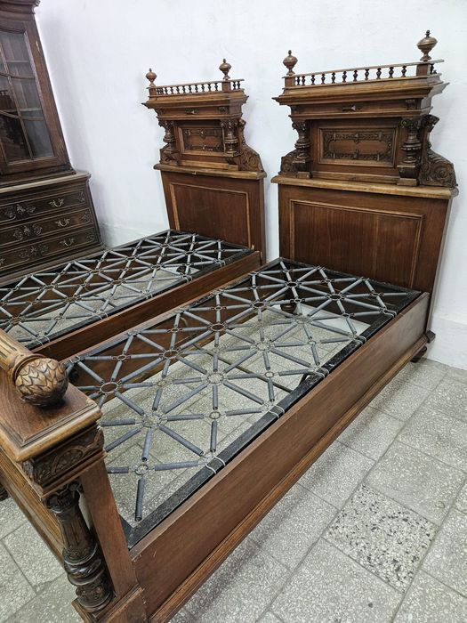 stare łóżko eklektyczne 1 sztuka Francja
